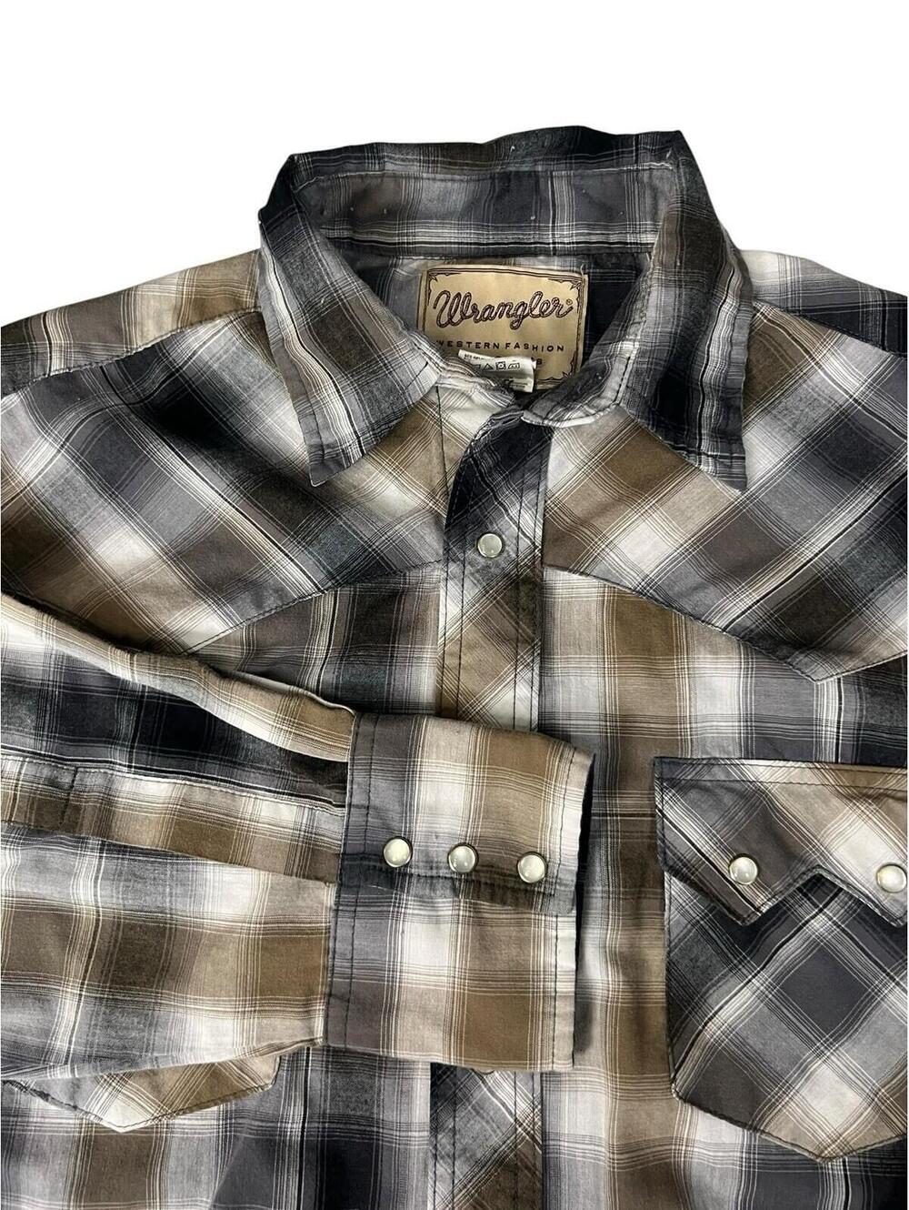 Wrangler Men’s Pearl Snap Olive Green Plaid Button Down Shirt